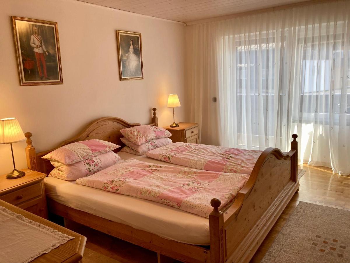Cosy Apartment Bad Ischl In Quiet Residential Area - Newly Renovated Kültér fotó