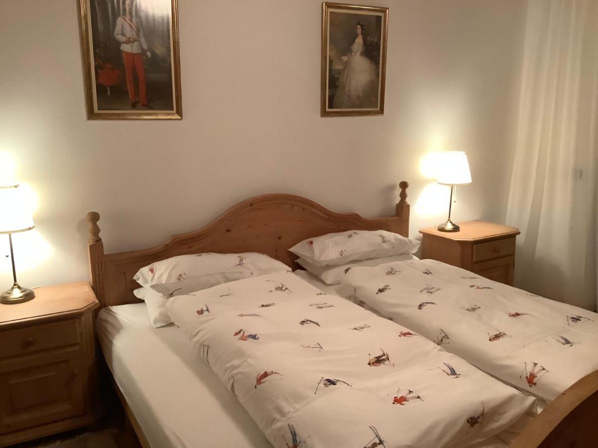 Cosy Apartment Bad Ischl In Quiet Residential Area - Newly Renovated Kültér fotó